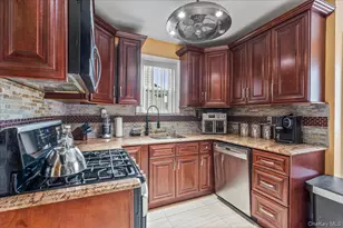 144-28 158th St, Jamaica, NY 11434 - Photo 6