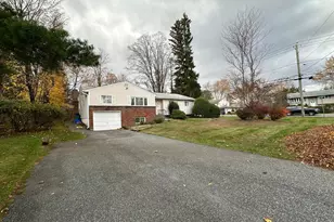 24 Waverly Pl, Monsey, NY 10952 - Photo 2