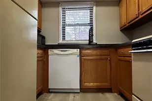 143 Bailey Ct, Middle Island, NY 11953 - Photo 6