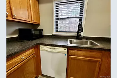 143 Bailey Court #143, Middle Island, NY 11953 - Photo 8