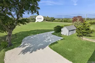 335 Herricks Ln, Jamesport, NY 11947 - Photo 2