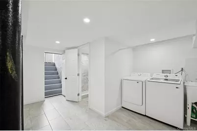 109 Caroline Avenue, Franklin Square, NY 11010 - Photo 22