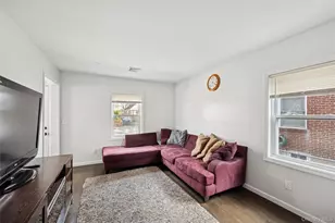 109 Caroline Ave, Franklin Square, NY 11010 - Photo 6