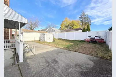 369 Woodfield Road, West Hempstead, NY 11552 - Photo 20