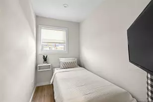 43 Homewood Dr, Hampton Bays, NY 11946 - Photo 12