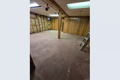 15520 Killarney Street, Howard Beach, NY 11414 - Photo 20