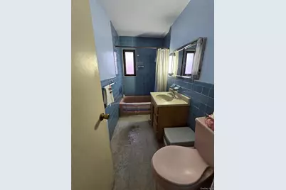 15520 Killarney Street, Howard Beach, NY 11414 - Photo 16