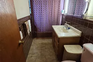 155-20 Killarney St, Howard Beach, NY 11414 - Photo 12