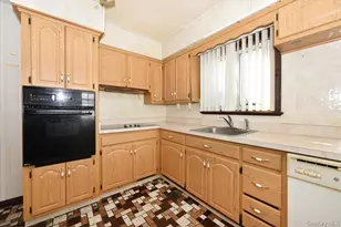 1022 Jackson Ave, Franklin Square, NY 11010 - Photo 8