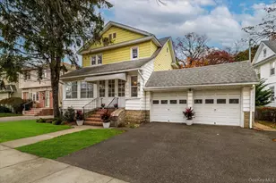 108 Earle Ave, Lynbrook, NY 11563 - Photo 2