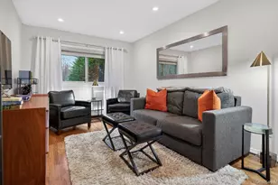 1 Toms Point Ln, Port Washington, NY 11050 - Photo 14