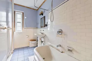 525 W 238th St, Bronx, NY 10463 - Photo 26