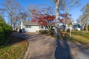 14 Whiting Rd, East Quogue, NY 11942 - Photo 2