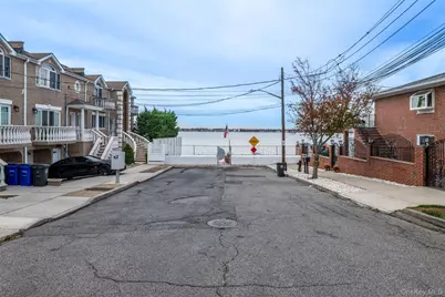 10 Pell Place, Bronx, NY 10464 - Photo 28