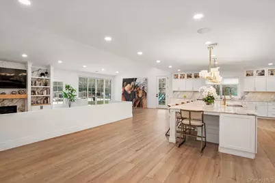 7 Barrington Place, Melville, NY 11747 - Photo 12