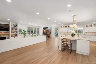 7 Barrington Pl, Melville, NY 11747 - Photo 12