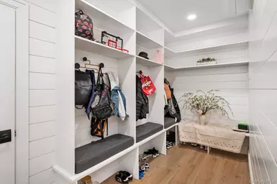 7 Barrington Place, Melville, NY 11747 - Photo 16