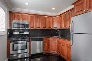 239 Lakeland Ave, Sayville, NY 11782 - Photo 2