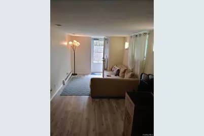 37 Knollcrest Avenue, Farmingville, NY 11738 - Photo 8