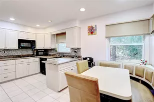 32 Berry Ct, Tappan, NY 10983 - Photo 14