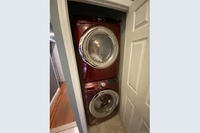 732 E 223rd Street, Bronx, NY 10466 - Photo 8