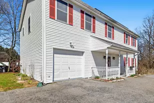 25 De Garmo Rd, Poughkeepsie, NY 12603 - Photo 2