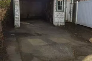 150-16 115th Dr, Jamaica, NY 11434 - Photo 10