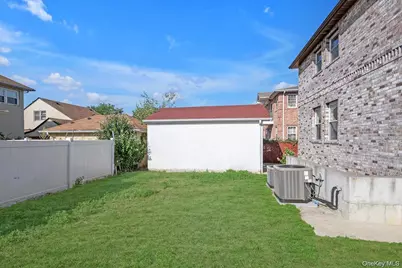 139-16 Caney Lane, Rosedale, NY 11422 - Photo 22