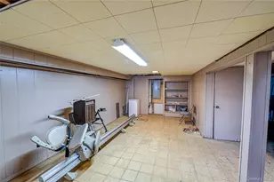 2465 Woodland Ave, Wantagh, NY 11793 - Photo 16