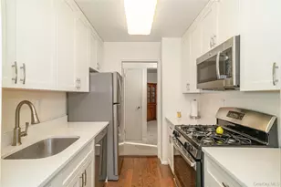 76 Dehaven Dr, Yonkers, NY 10703 - Photo 4