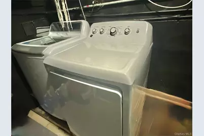 107 Baker Hill Road S, Great Neck, NY 11023 - Photo 24