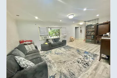 107 Baker Hill Road S, Great Neck, NY 11023 - Photo 4