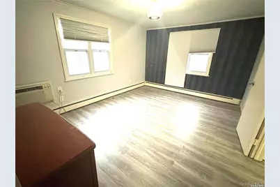 107 Baker Hill Road S, Great Neck, NY 11023 - Photo 20