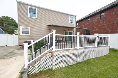 175 Arthur Avenue, Floral Park, NY 11001 - Photo 24