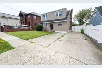 175 Arthur Avenue, Floral Park, NY 11001 - Photo 2