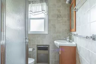 1020 Polk Ave, Franklin Square, NY 11010 - Photo 14