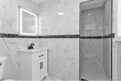 44 School Street, Malverne, NY 11565 - Photo 18