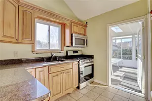 25 Rockland Terrace, Suffern, NY 10901 - Photo 12