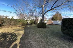 15 Sherry Ln, Hauppauge, NY 11788 - Photo 30