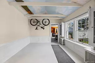 403 Middle Rd, Bayport, NY 11705 - Photo 16