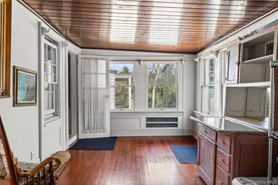 403 Middle Road, Bayport, NY 11705 - Photo 10