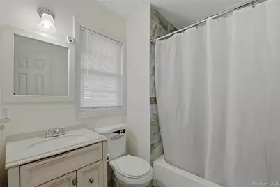 87 Root Avenue, Central Islip, NY 11722 - Photo 12