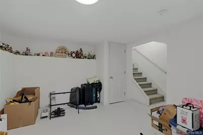 87 Root Avenue, Central Islip, NY 11722 - Photo 22