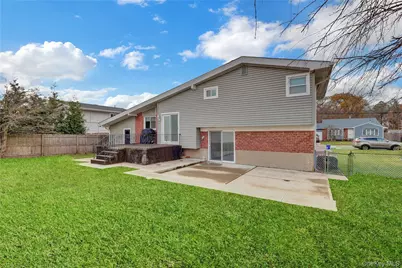 213 W 24th Street, Deer Park, NY 11729 - Photo 26