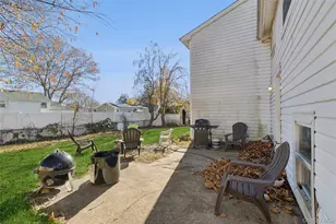 3107 Chestnut Ave, Medford, NY 11763 - Photo 6