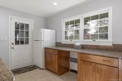 135 E 25th Street, Huntington Station, NY 11746 - Photo 16