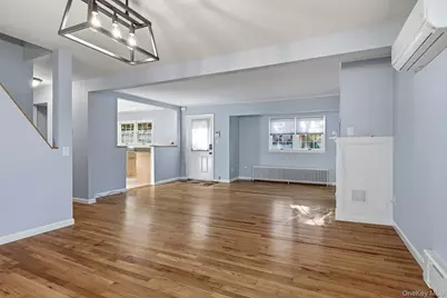 135 E 25th Street, Huntington Station, NY 11746 - Photo 10