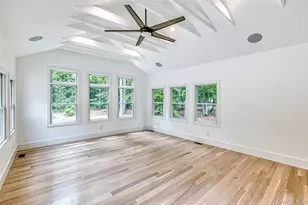 141 Old Cedar Swamp Rd, Jericho, NY 11753 - Photo 10