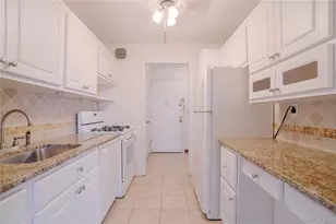 100 Diplomat Dr, Mount Kisco, NY 10549 - Photo 16