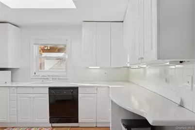 107 Pacific Boulevard, Long Beach, NY 11561 - Photo 6